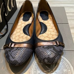 BORN blue comfort flats. Size 9.5